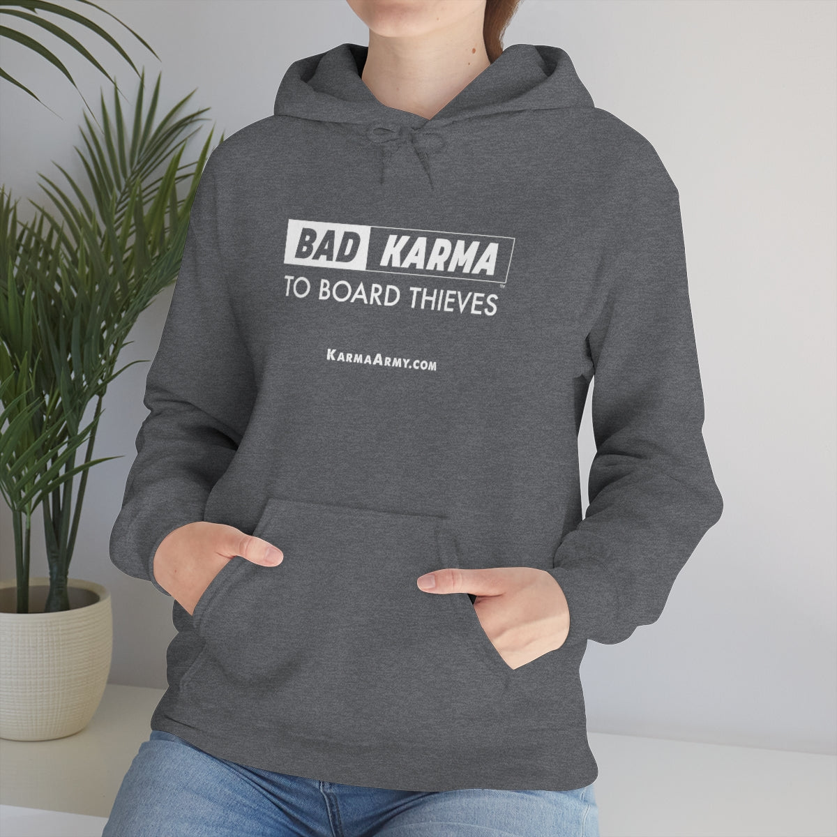 BAD KARMA TO BOARD THIEVES Unisex Heavy Blend™ Hooded Sweatshirt