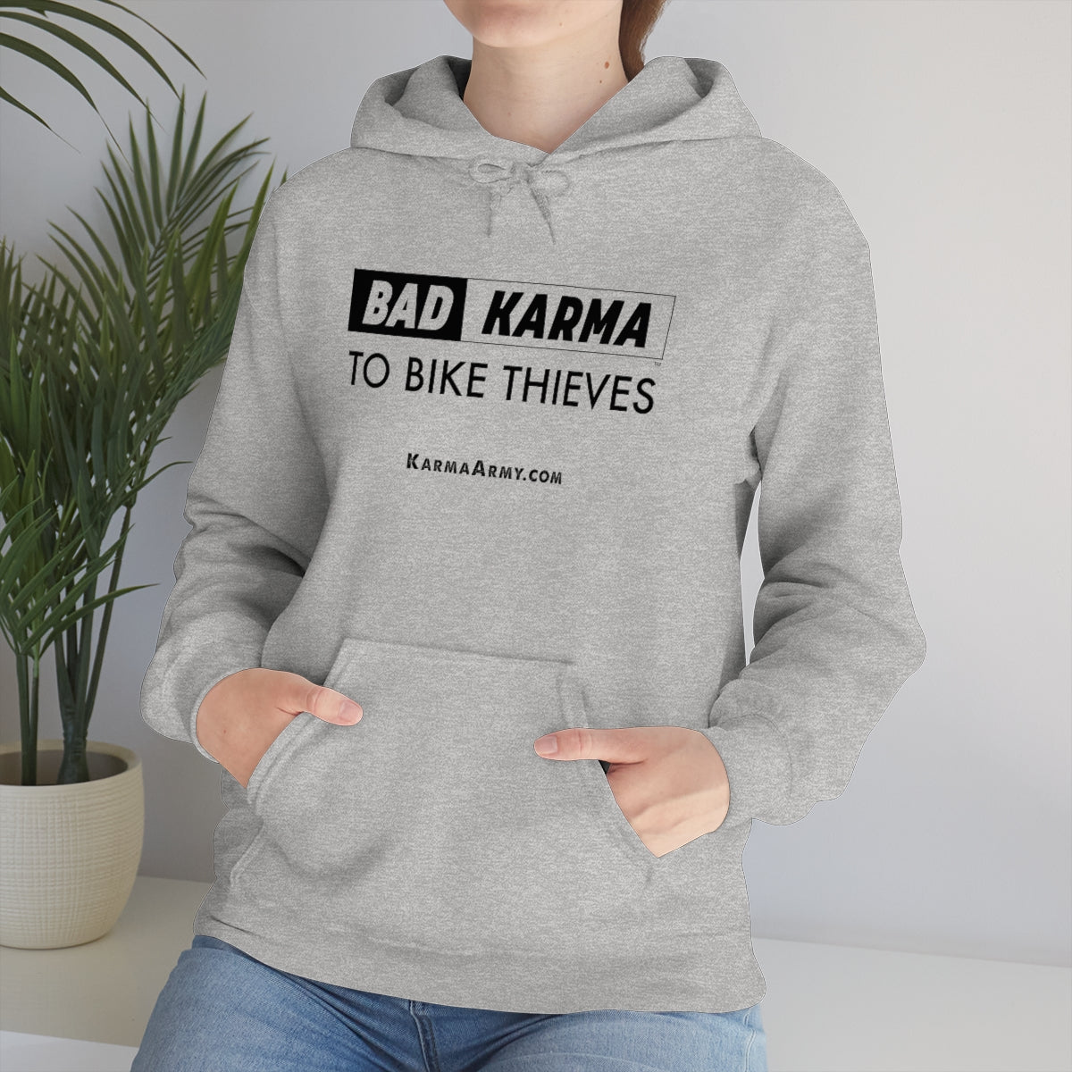 BAD KARMA TO BIKE THIEVES Unisex Heavy Blend™ Hooded Sweatshirt